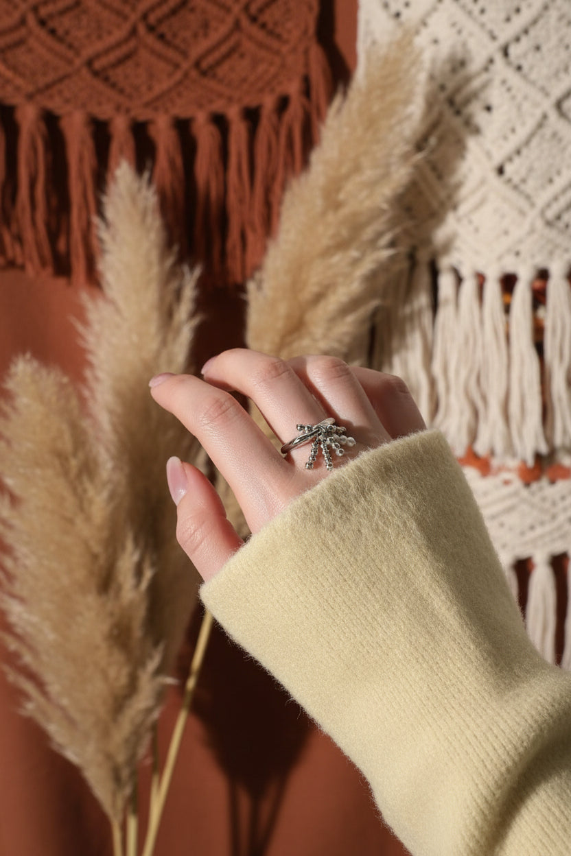 Wanderer Emerald Zircon Ring