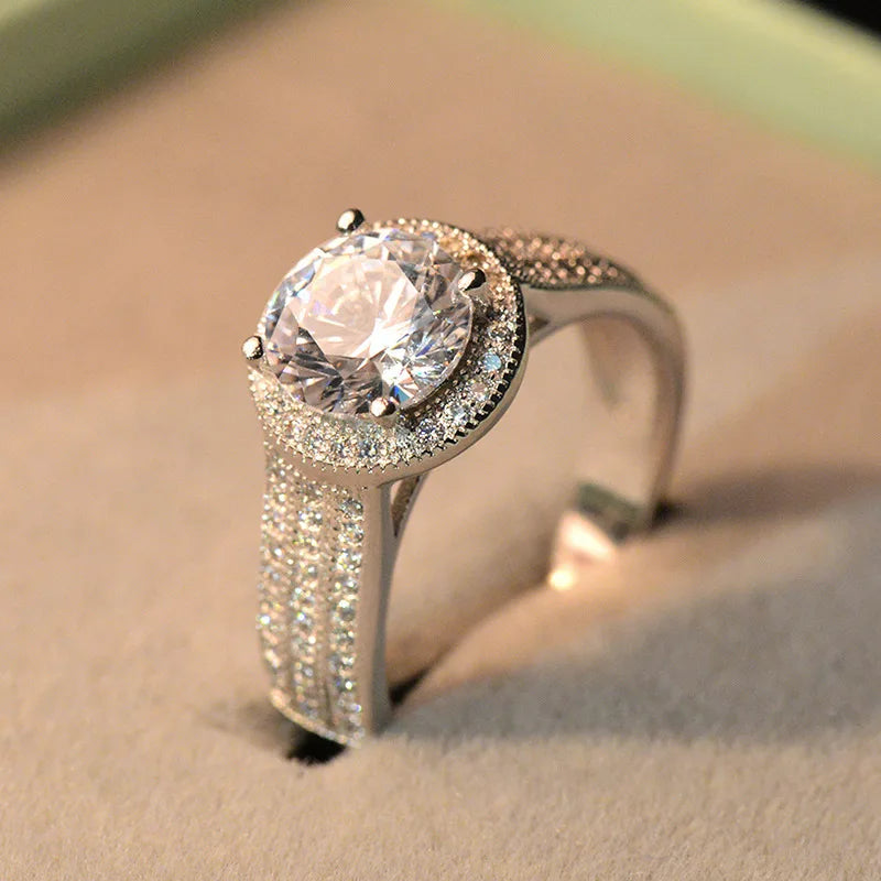 925 Sterling Silver Pavé Halo Zircon Ring