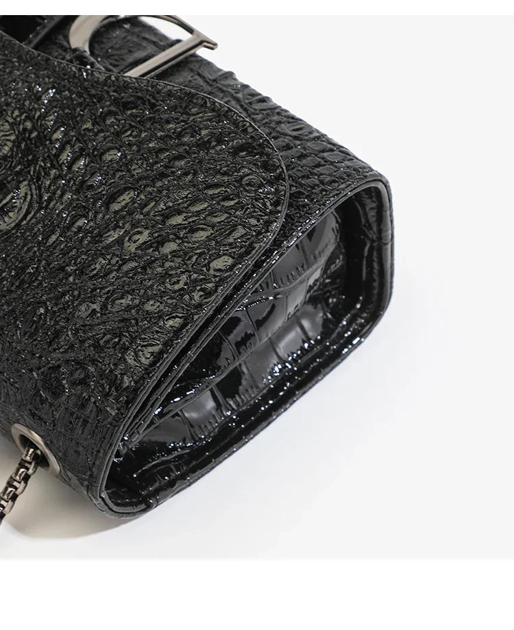 Chain Crossbody Bag